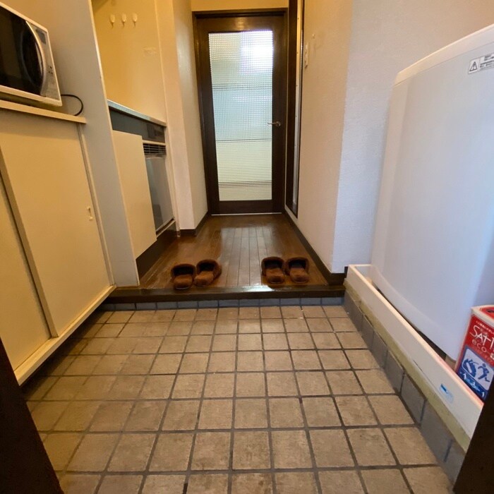 物件内観写真14　(玄関)