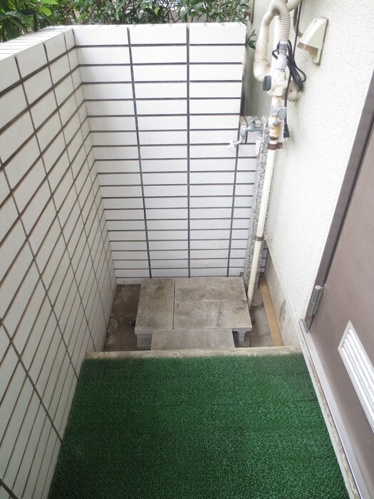 物件内観写真13　(洗濯機置場)