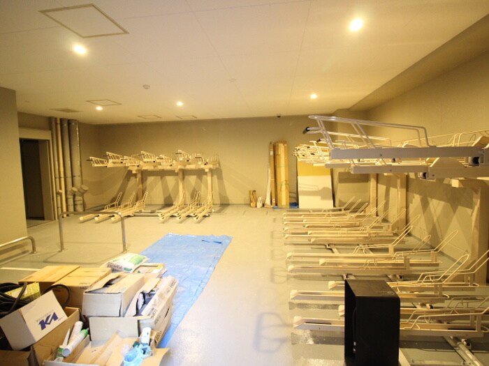 物件外観写真4　(駐輪場)