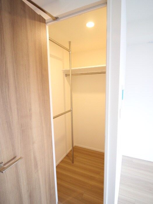 物件内観写真10　(収納)