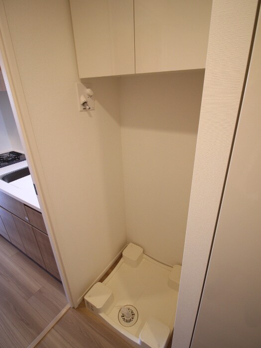 物件内観写真17　(洗濯機置場)