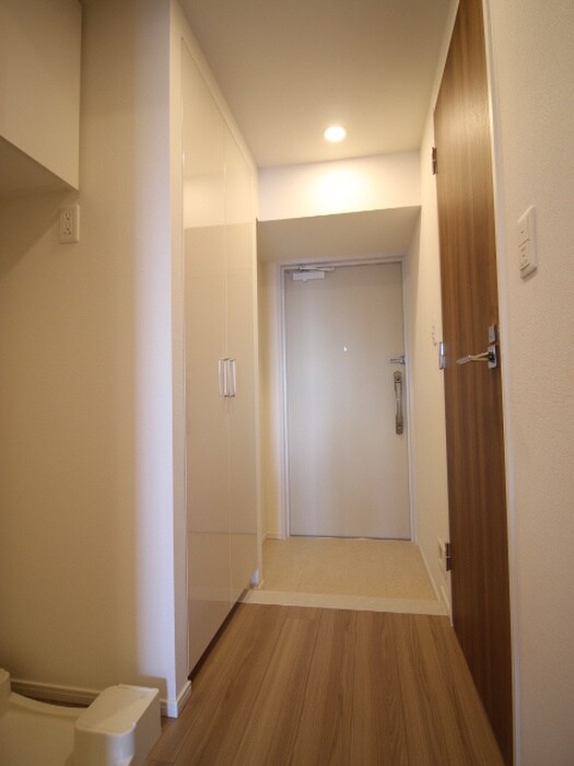 物件内観写真18　(廊下)