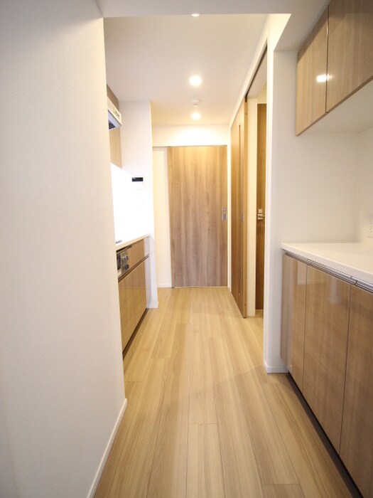 物件内観写真20　(廊下)