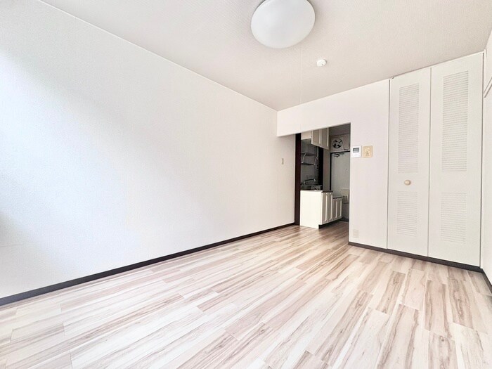 物件内観写真10　(居室)