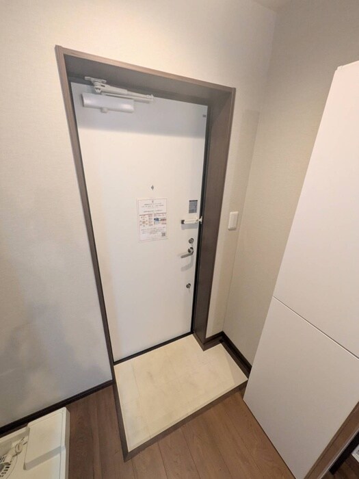 物件内観写真17　(玄関)