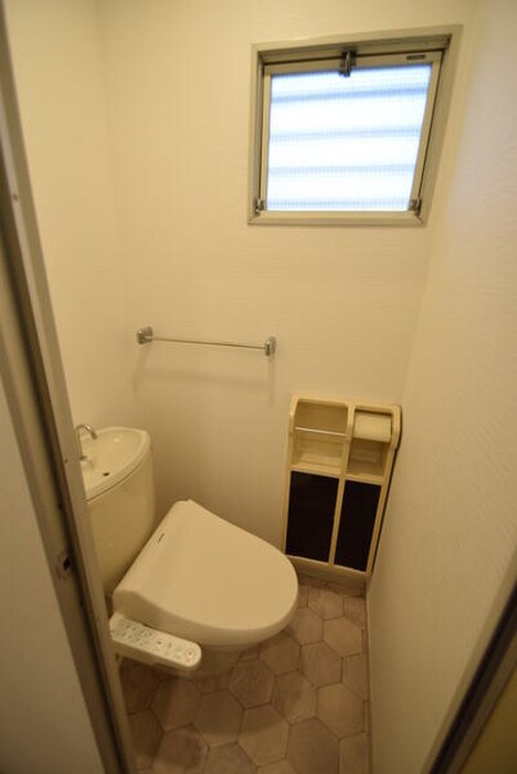 物件内観写真11　(トイレ)