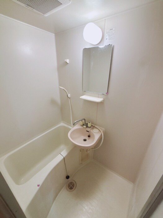 物件内観写真12　(バス／シャワールーム等)