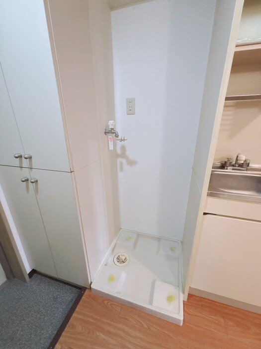 物件内観写真14　(洗濯機置場)