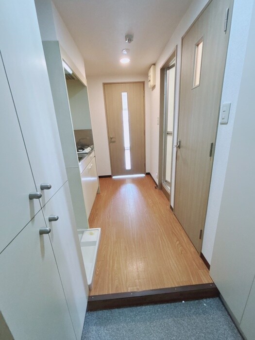 物件内観写真17　(廊下)