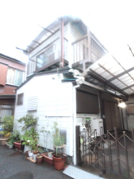 新中里貸家外観写真