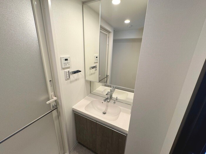 物件内観写真13　(洗面)