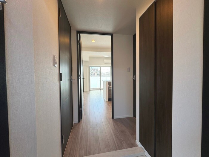 物件内観写真19　(廊下)