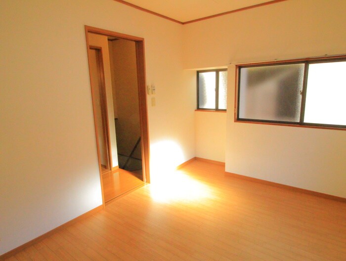 物件内観写真5　(居室)