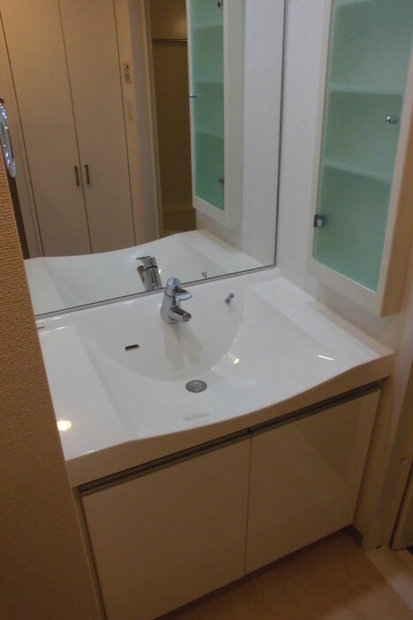 物件内観写真12　(洗面)