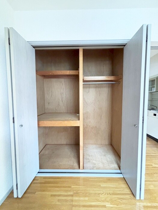 物件内観写真15　(収納)