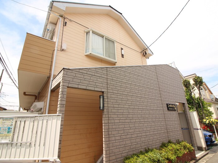 物件外観写真3　(エントランス部分)