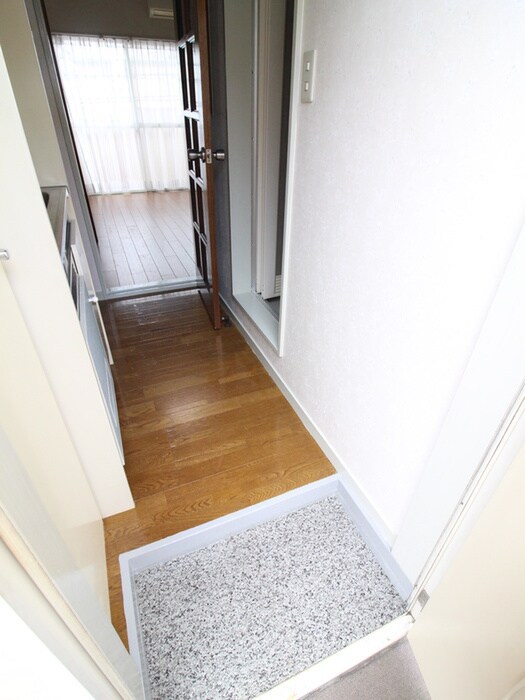 物件内観写真21　(玄関)