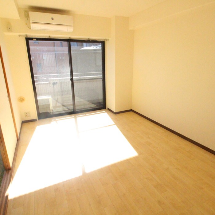 レ－ルサイドヒルズの居室