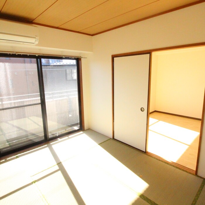 レ－ルサイドヒルズの居室