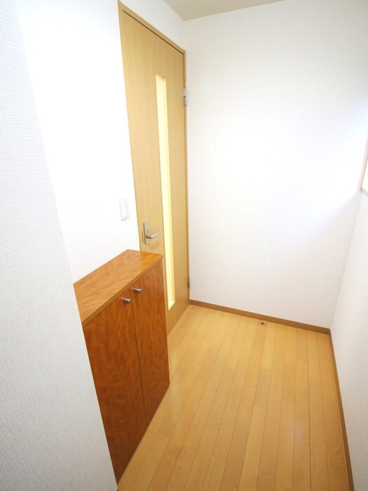 物件内観写真17　(廊下)