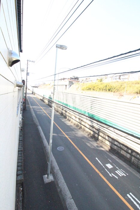 物件内観写真15　(室内からの展望)