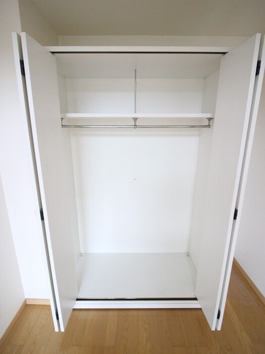 物件内観写真13　(収納)