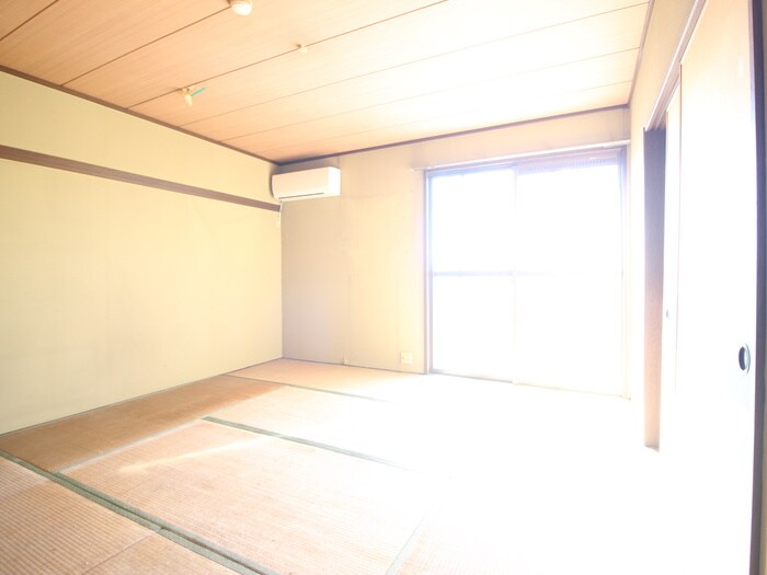 物件内観写真8　(居室)