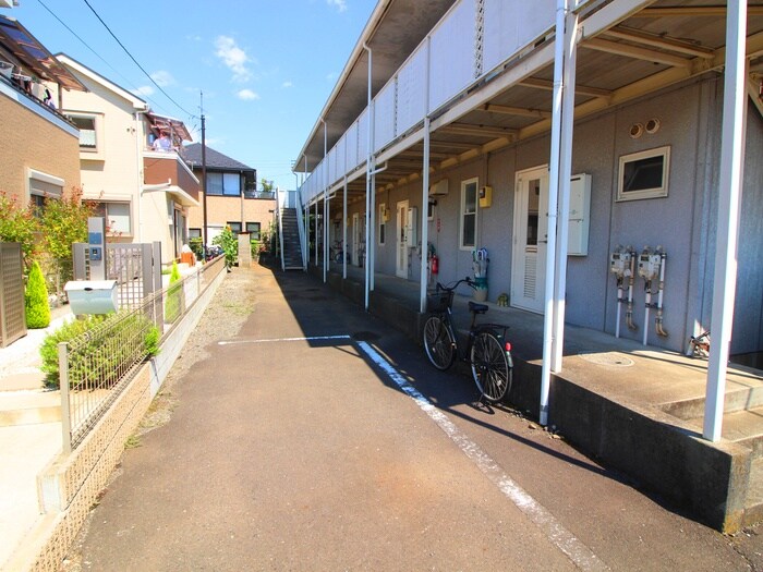 物件外観写真3　(エントランス部分)