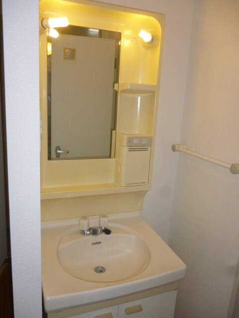 物件内観写真12　(洗面)