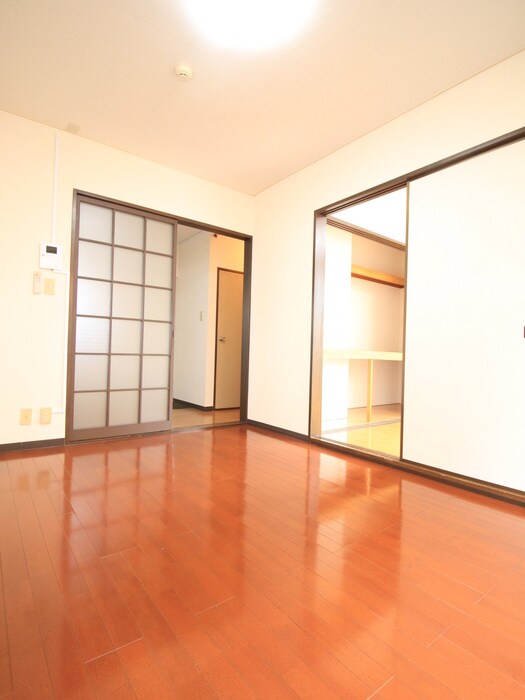 物件内観写真9　(居室)