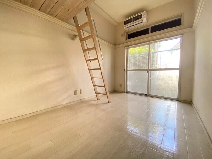 物件内観写真7　(居室)