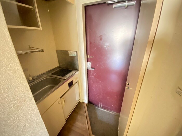 物件内観写真14　(玄関)