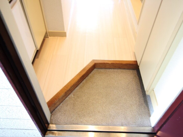 物件内観写真19　(玄関)