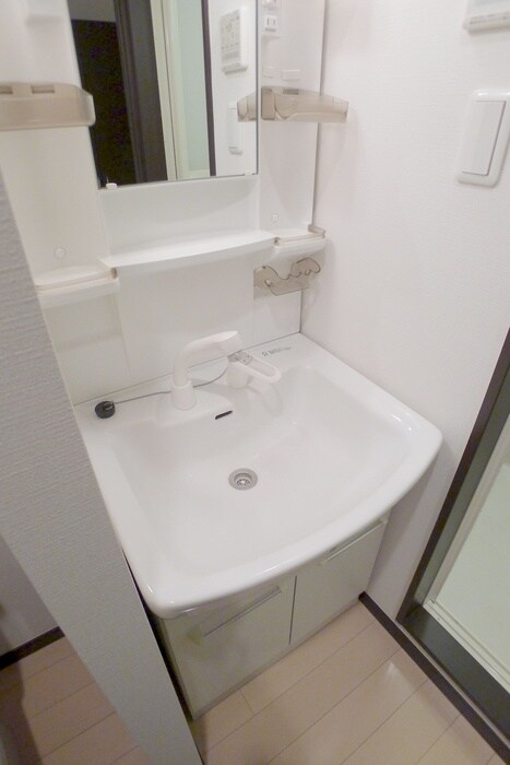 物件内観写真9　(洗面)