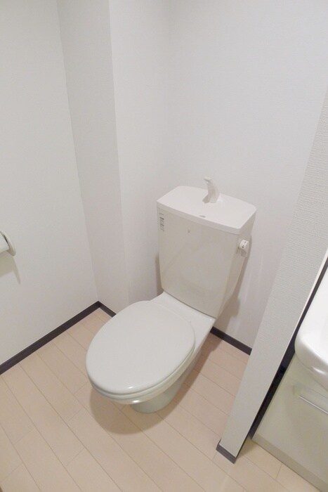 物件内観写真14　(トイレ)