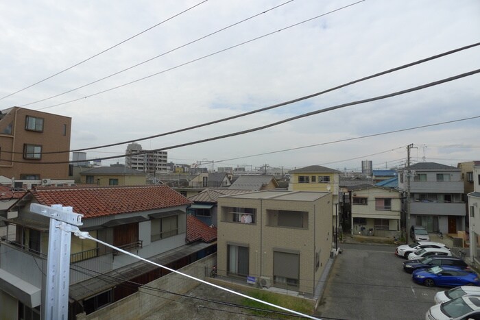 物件内観写真16　(室内からの展望)