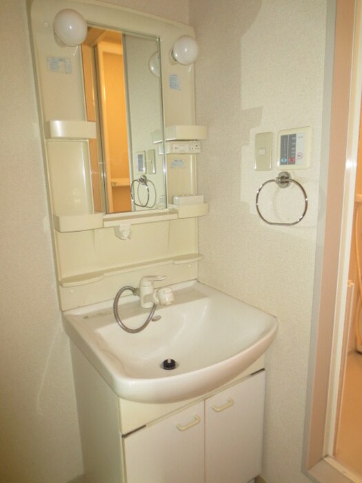 物件内観写真10　(洗面)