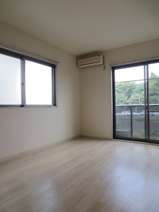 物件内観写真13　(居室)