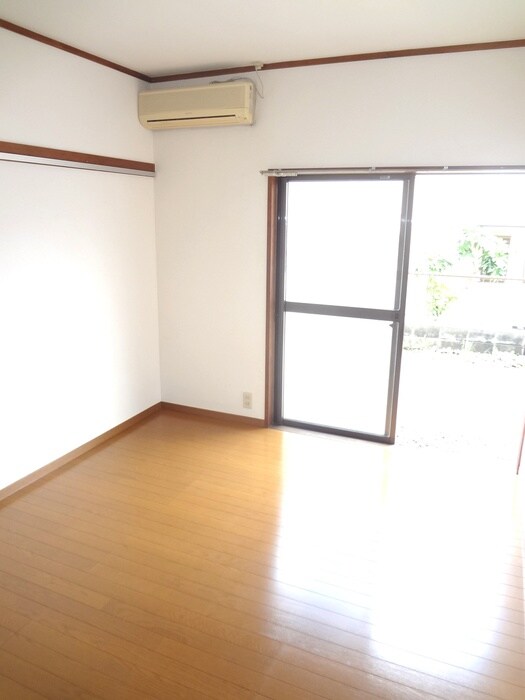 物件内観写真6　(居室)