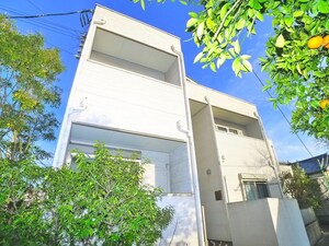 バ－ドハウス外観写真