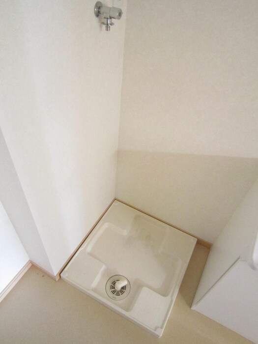 物件内観写真21　(洗濯機置場)