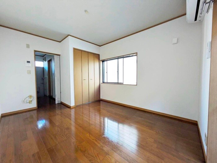 物件内観写真9　(居室)