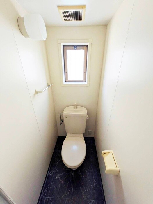 物件内観写真13　(トイレ)