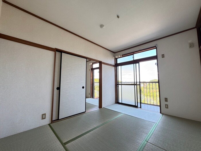 物件内観写真8　(居室)