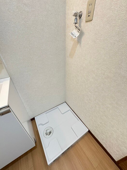 物件内観写真15　(洗濯機置場)