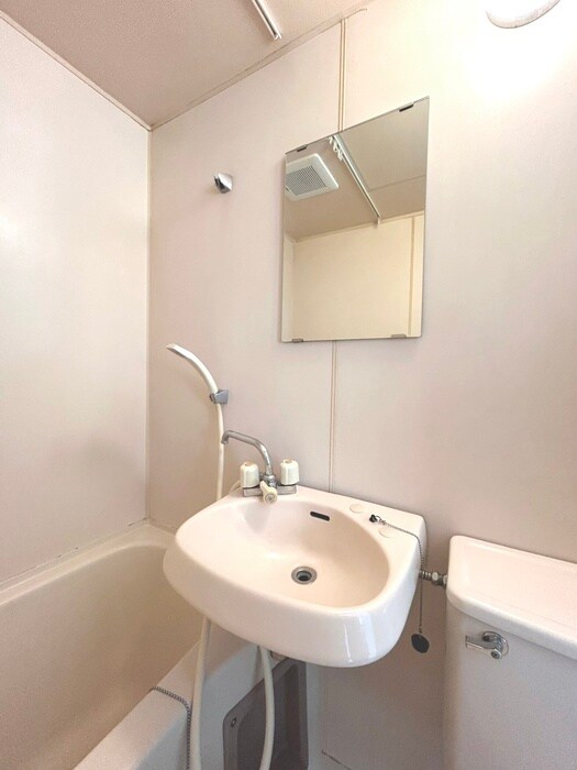 物件内観写真11　(洗面)