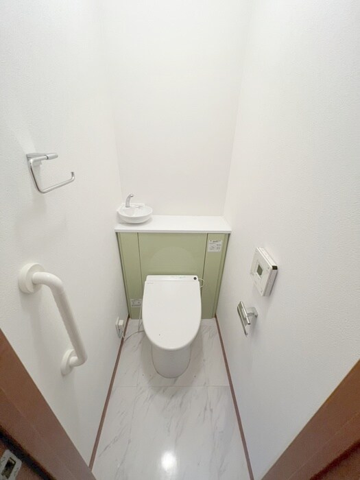 物件内観写真13　(トイレ)