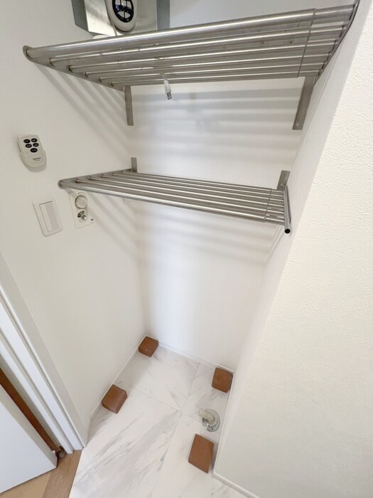 物件内観写真15　(洗濯機置場)