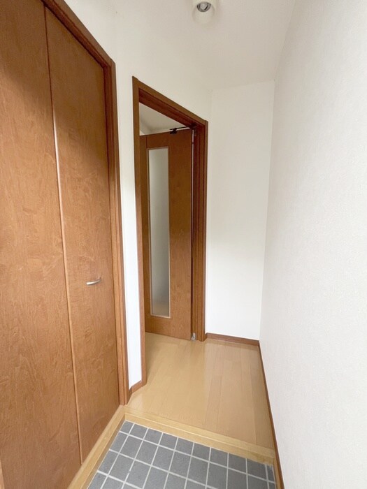 物件内観写真17　(廊下)