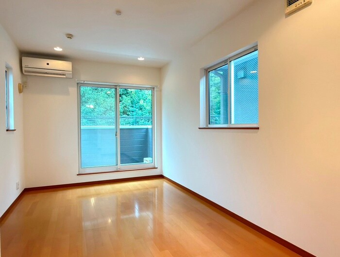 物件内観写真22　(居室)